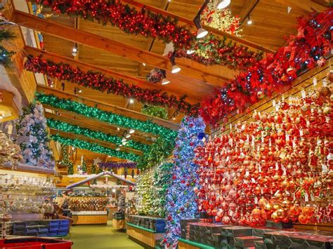 Bronner's christmas wonderland frankenmuth michigan - Dec 21, 2019 · FRANKENMUTH, MI — After a 36-year career at the self-proclaimed world’s largest Christmas store, Lorene Bronner is retiring from her position as salesroom manager and buyer. In addition to ... 